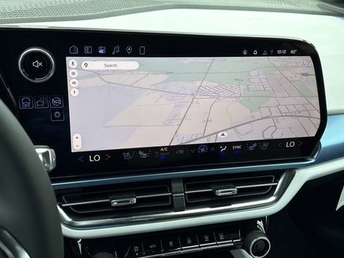 New 2026 Chevrolet Equinox EV LT image 22