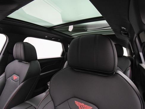 New 2024 Bentley Bentayga Extended Wheelbase image 51