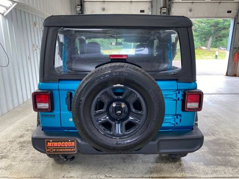 Used 2019 Jeep Wrangler Sport AWD/4WD image 11