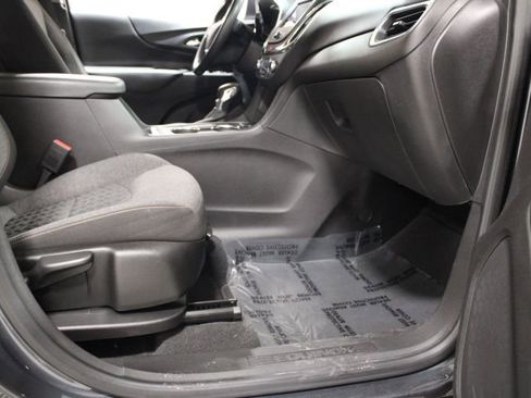 Used 2022 Chevrolet Equinox LT image 24