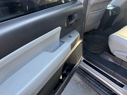 Used 2016 Toyota Sequoia SR5 w/ Premium Package RWD image 12
