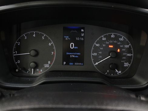 Used 2025 Toyota Corolla LE FWD image 34