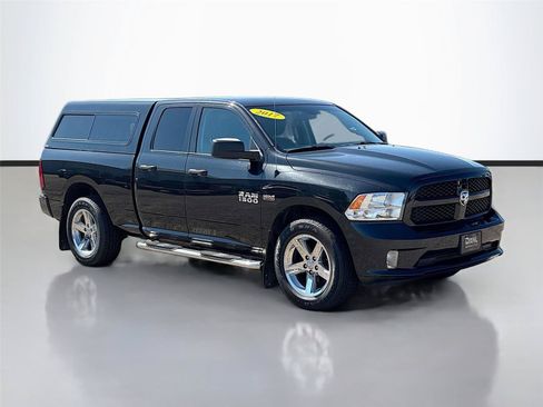 Used 2017 RAM 1500 Express AWD/4WD image 1