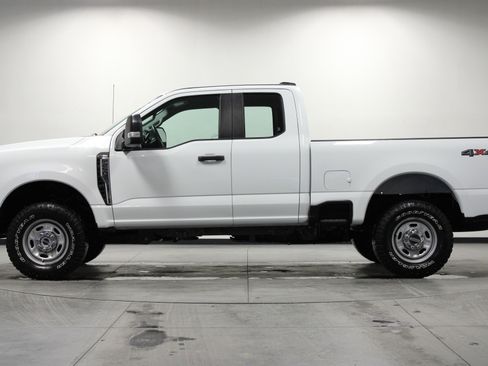 Used 2024 Ford F250 XL w/ XL Off-Road Package image 7