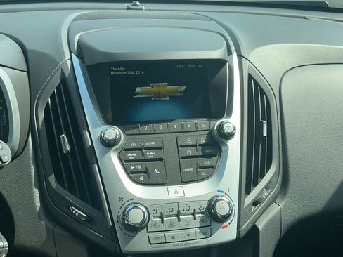 Used 2017 Chevrolet Equinox LS image 21