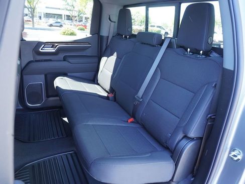 New 2026 GMC Sierra 1500 SLE w/ Preferred Package AWD/4WD image 10