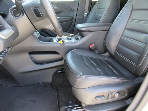 Used 2022 GMC Terrain Denali image 15