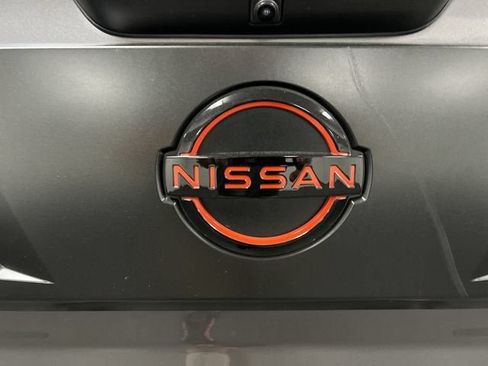 Used 2024 Nissan Titan PRO-4X w/ Pro-4x Convenience Package AWD/4WD image 32