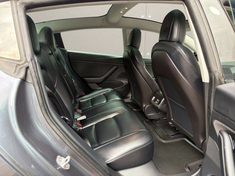 Used 2020 Tesla Model 3 Long Range AWD/4WD image 12