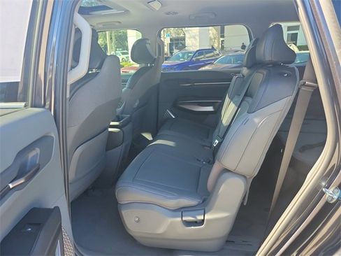 Certified 2026 Kia EV9 Light image 8