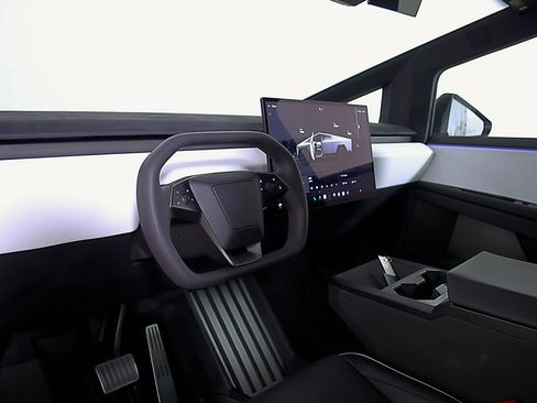 Used 2024 Tesla Cybertruck Cyberbeast image 20