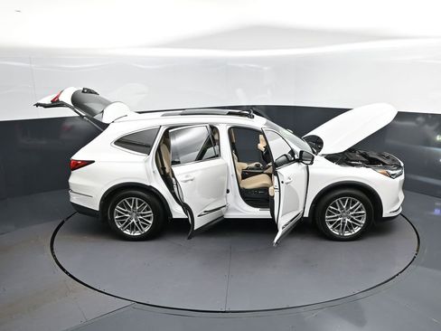 Used 2023 Acura MDX SH-AWD w/ Advance Package image 52