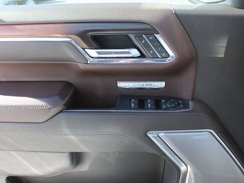 Used 2024 GMC Sierra 1500 Denali image 43