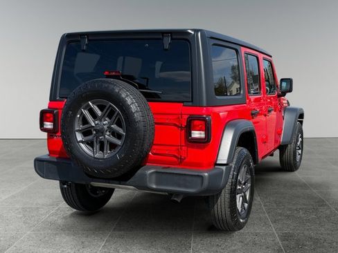 Used 2025 Jeep Wrangler Unlimited Sport AWD/4WD image 6