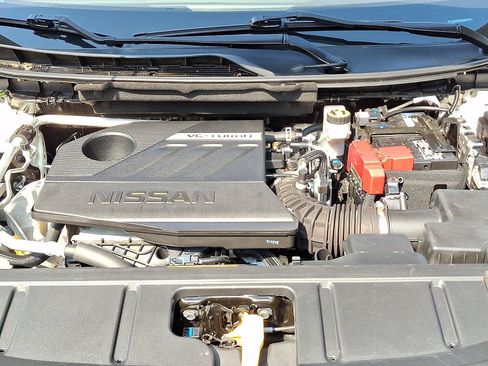 Used 2023 Nissan Rogue S AWD/4WD image 28