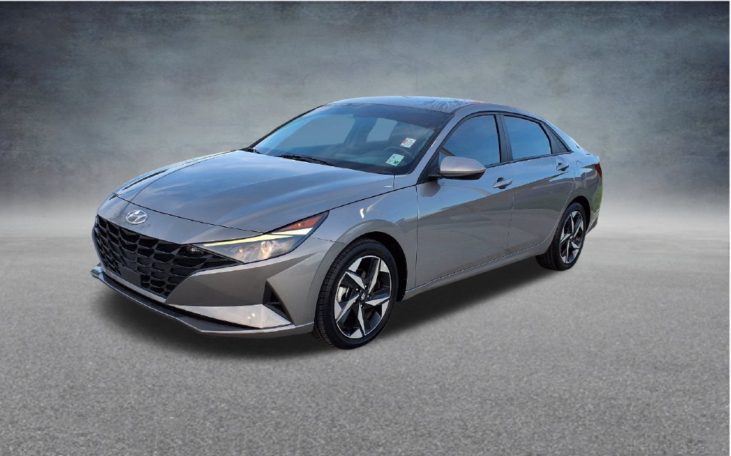 Used 2023 Hyundai Elantra SEL w/ Convenience Package FWD image 3