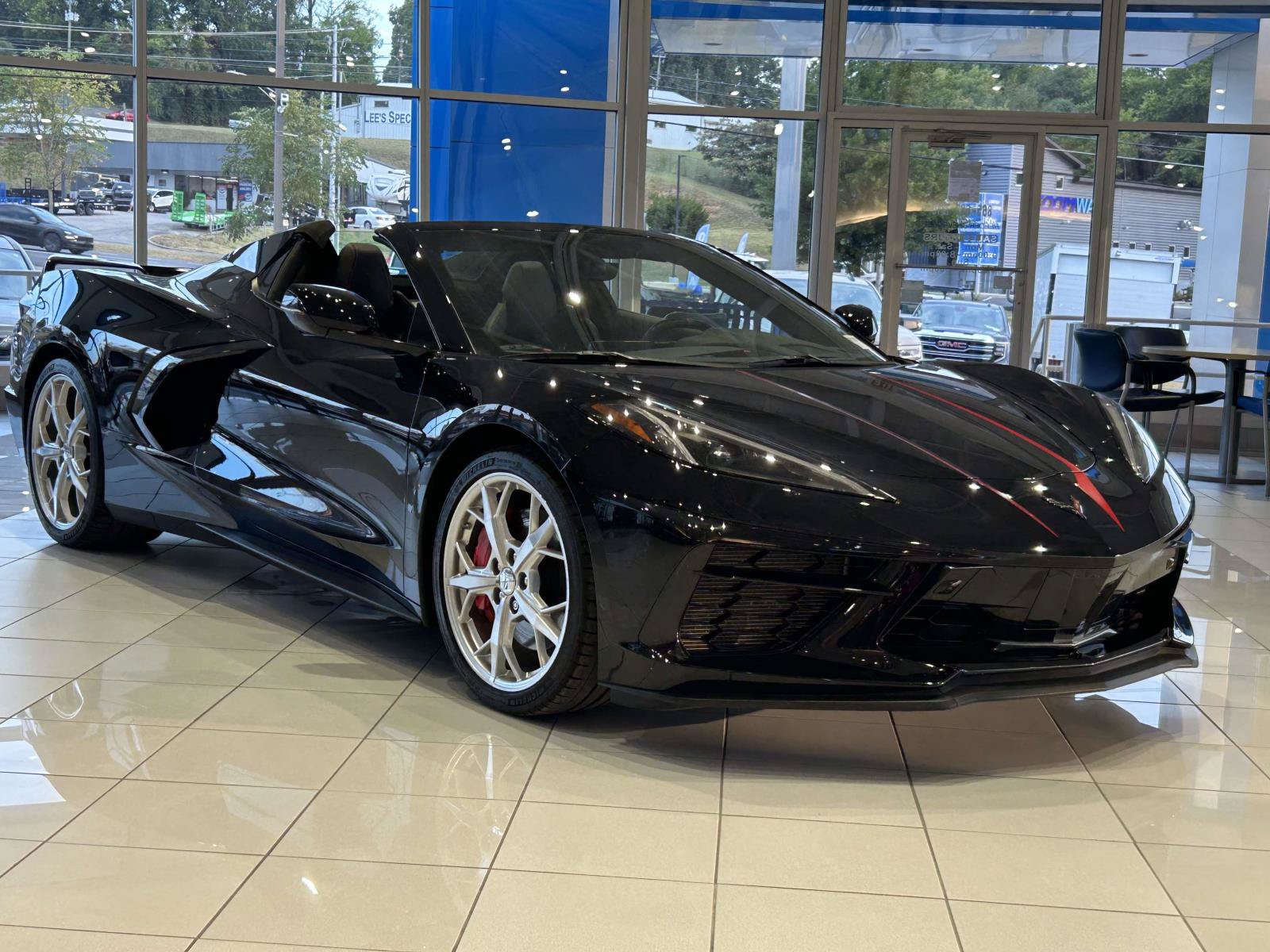 Used 2021 Chevrolet Corvette Stingray Premium Conv w/ Z51 Performance Package RWD image 1