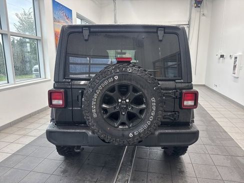 Used 2021 Jeep Wrangler Unlimited Sport image 4