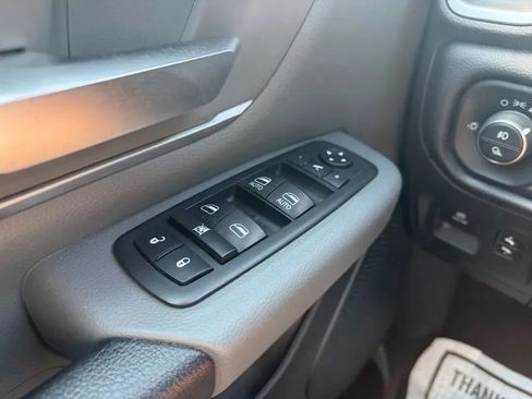 Used 2020 RAM 1500 Big Horn AWD/4WD image 13