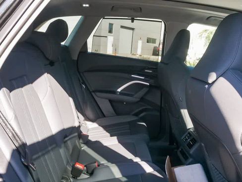 New 2025 Audi Q5 Premium Plus image 15