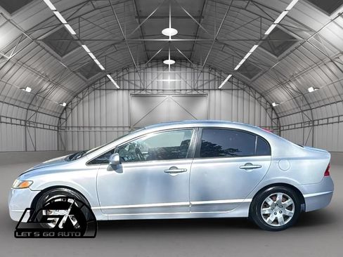 Used 2010 Honda Civic LX image 4