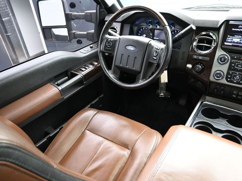 Used 2016 Ford F350 Platinum w/ FX4 Off-Road Package image 23