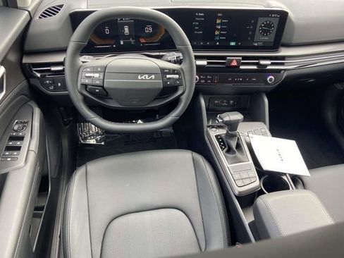 New 2026 Kia Sportage EX FWD image 9