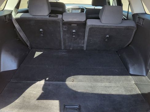 Used 2018 Kia Sorento FWD image 11