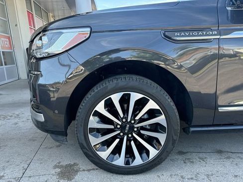 Used 2024 Lincoln Navigator Reserve AWD/4WD image 21