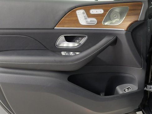 Used 2024 Mercedes-Benz GLS 450 4MATIC w/ AMG Line Exterior image 24