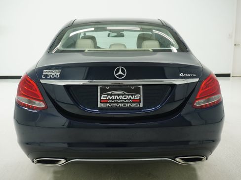 Used 2016 Mercedes-Benz C 300 4MATIC Sedan image 5