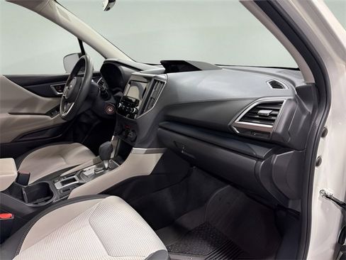 Used 2021 Subaru Forester image 13