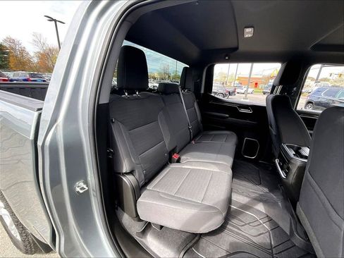 Used 2023 Chevrolet Silverado 1500 RST AWD/4WD image 15