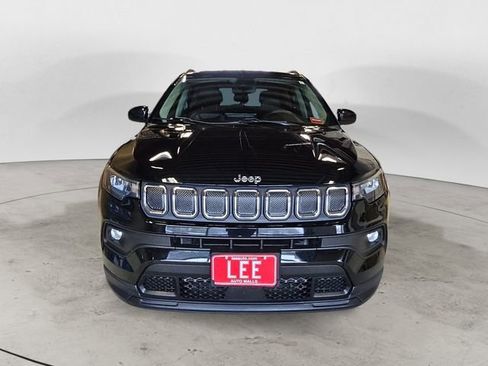 Used 2022 Jeep Compass Latitude image 9