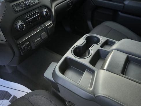 Used 2023 Chevrolet Silverado 2500 Custom w/ Custom Value Package image 27