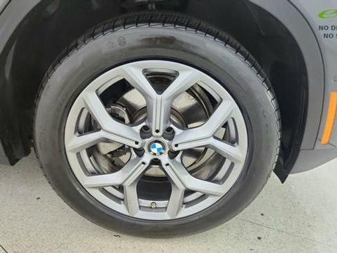 Used 2025 BMW X4 xDrive30i AWD/4WD image 63