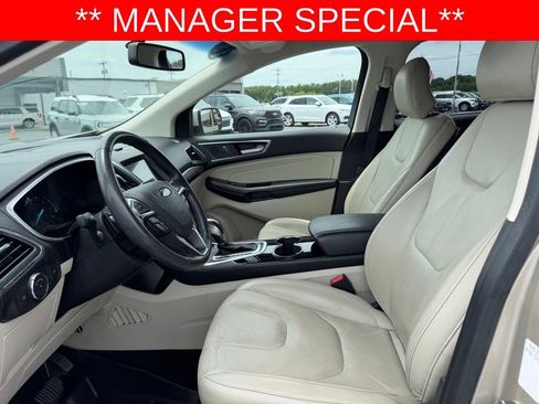 Used 2018 Ford Edge Titanium FWD image 15