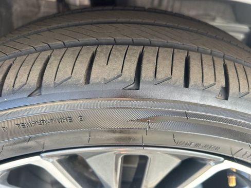 Used 2024 Toyota Prius XLE image 23