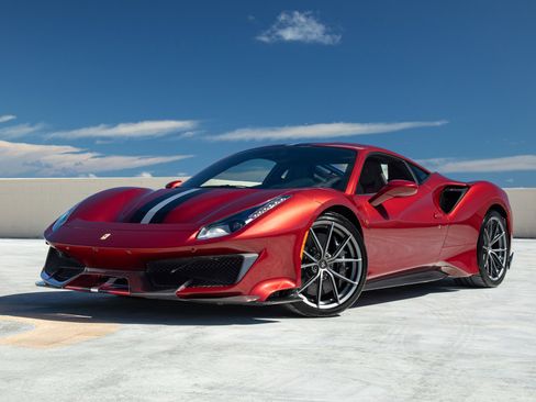 Certified 2019 Ferrari 488 Pista Coupe image 7