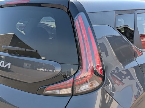 Certified 2023 Kia Soul EX FWD image 12