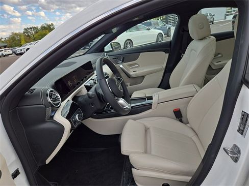 New 2025 Mercedes-Benz CLA 250 4MATIC image 24