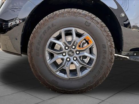 Used 2025 Ford Expedition Tremor AWD/4WD image 10