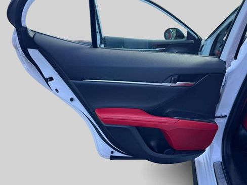 Used 2024 Toyota Camry XSE w/ Navigation Package image 18