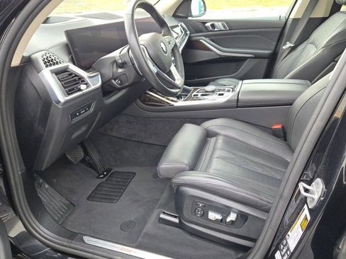 Used 2025 BMW X7 xDrive40i image 23