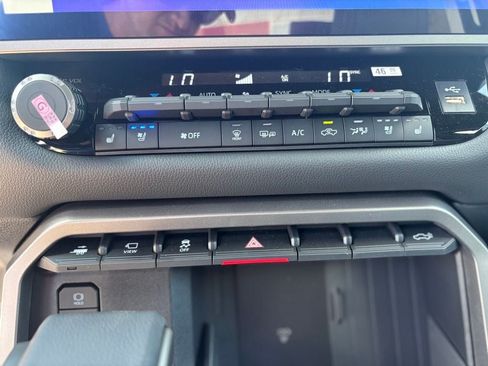 New 2026 Toyota Tundra Limited AWD/4WD image 27
