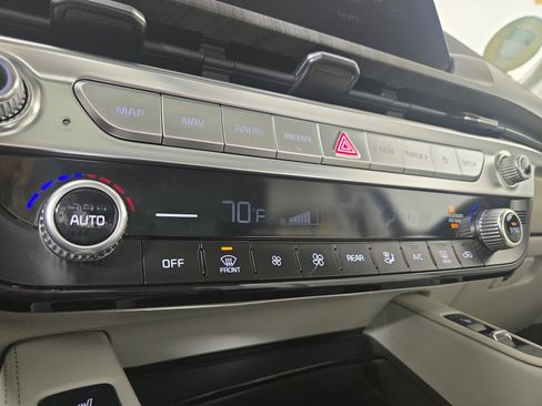 Used 2023 Kia Telluride SX image 29