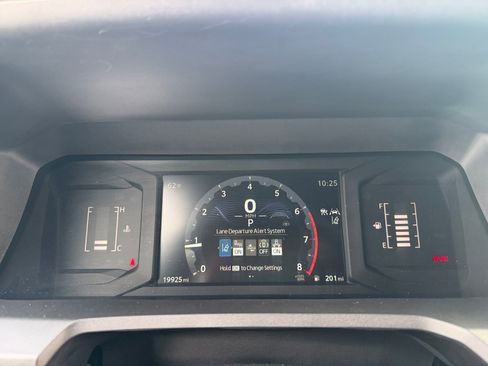 Certified 2024 Toyota Tacoma SR5 image 22