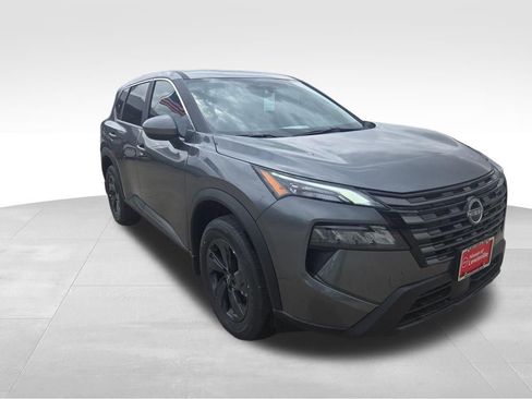 New 2026 Nissan Rogue SV FWD image 7