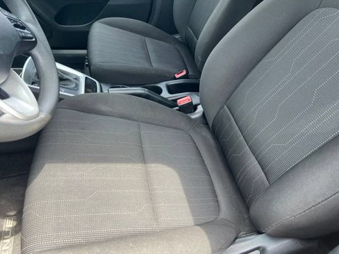 Used 2020 Hyundai Venue SE FWD image 9