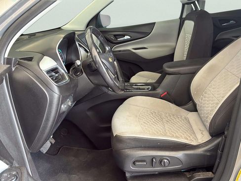 Used 2018 Chevrolet Equinox LT w/ Sun & Infotainment Package FWD image 29